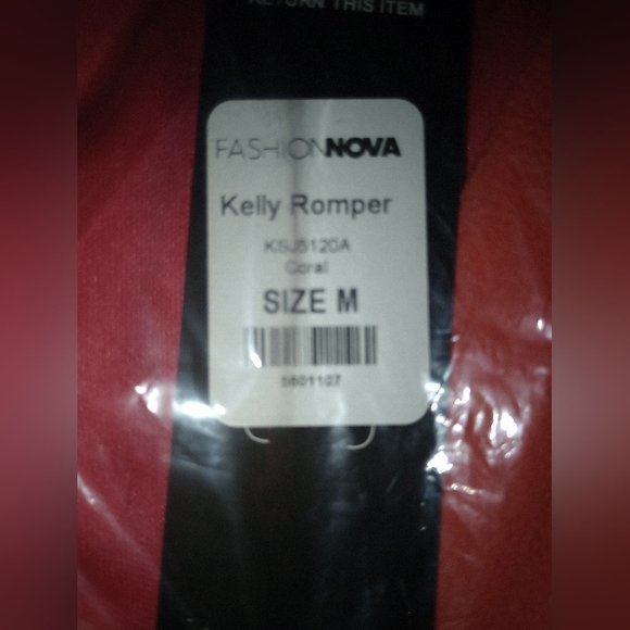 NWT Women's size Medium coral - Picture 5 of 7